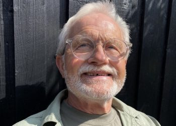 Digter og forfatter Poul Jansen fra Hirtshals. Foto (arkiv): Privat.