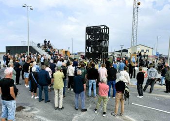 Tårn og trappe tager sig flot ud overfor Pelles Strand. Foto (arkiv): Niels Skipper.