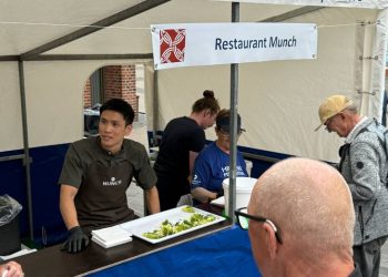 Tu Tran fra Restaurant Munch ved Hirtshals Fiskefestival. Foto: Niels Skipper.