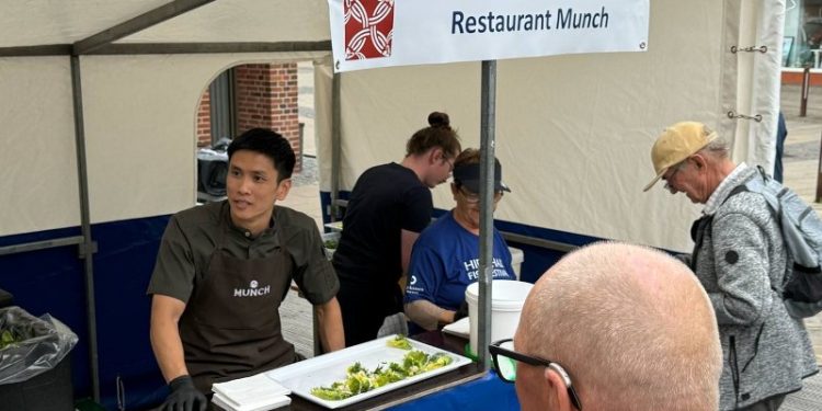 Tu Tran fra Restaurant Munch ved Hirtshals Fiskefestival. Foto: Niels Skipper.