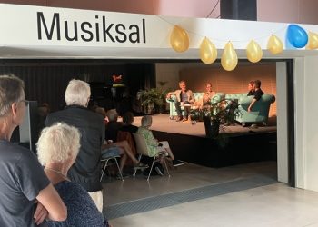 Fredagens sæsonåbning i Musiksalen på Vendsyssel Teater serverede smagsprøver på meget spændende. Foto: Palle W. Nielsen