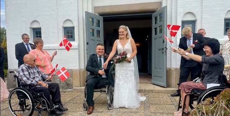 Næstformanden i Dansk Handicap Forbund NordVest, Niels Kristiansen, blev onsdag den 30. august i Morild Kirke gift med Marianne. Privatfoto