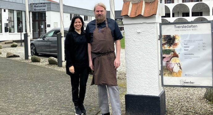 Klerly og Åge Vinther byder velkommen til Restaurant Tannishus i Tversted. Arkivfoto: Palle W. Nielsen