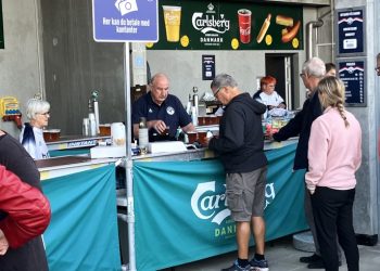 Svend Dahl på sin vante plads på førsteholdet bag tribuen på Nord Energi Arena i Hjørring. Foto: Palle W. Nielsen