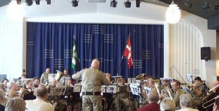 ”Hjemmeværnets Musikkorps Nordjyllands March” i daglig tale ”Vores march”. Foto: Ole Sørensen
