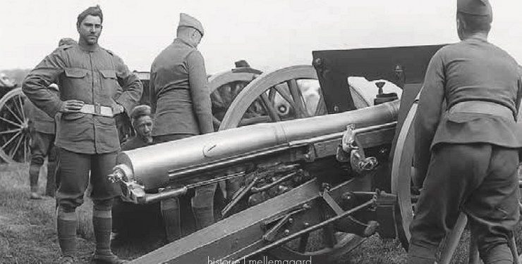 Bogen Dansk-amerikanere i krig for Amerika under Første Verdenskrig er den første samlede fremstillings af dansk-amerikanernes krigsindsats under Første Verdenskrig. Foto-udsnit fra bogens forside.