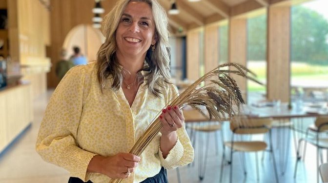 Rikke Ejsenhardt byder velkommen til masser af spændende aktiviteter, god mad, kurser og meget mere i Kornets Hus. Privatfoto