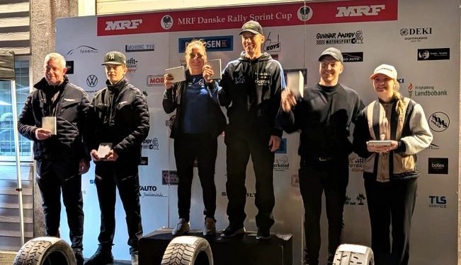 Karina og Steffen øverst på podiet i Ringkøbing. Privatfoto