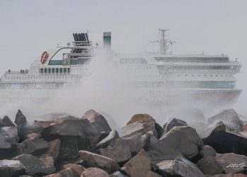 Fjord Line anløber Hirtshals Havn. Foto: Arturs Pirazkov.