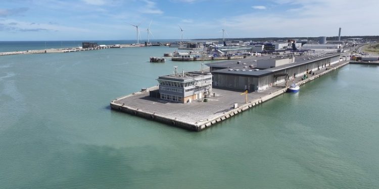 Havnekontoret for enden af Norgeskajen. Foto: Hirtshals Havn.