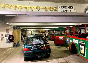 Det legendariske køretøjparkeret i Krummes Remise. Foto: Privat.