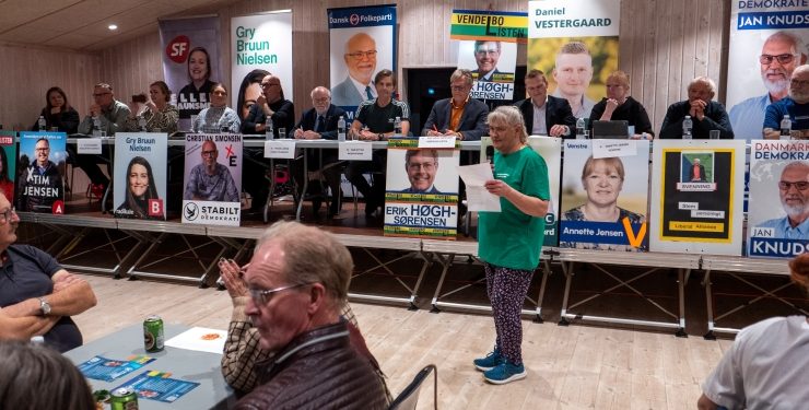 Vælgermøde i Tolne. Foto (arkiv): Niels Helver.