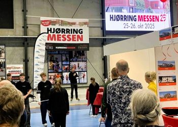 Efter velkomst af tovholder Per Bach Nielsen fra Hjørring Håndbold blev åbningstalen holdt af den socialdemokratiske viceborgmester Thomas Klimek. Foto: Palle W. Nielsen.