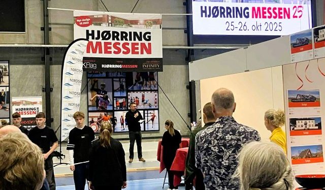 Efter velkomst af tovholder Per Bach Nielsen fra Hjørring Håndbold blev åbningstalen holdt af den socialdemokratiske viceborgmester Thomas Klimek. Foto: Palle W. Nielsen.