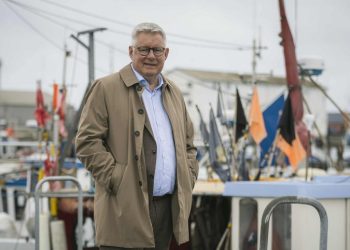 Borgmester Søren Smalbro (V) på Hirtshals Havn. Foto: Privat.