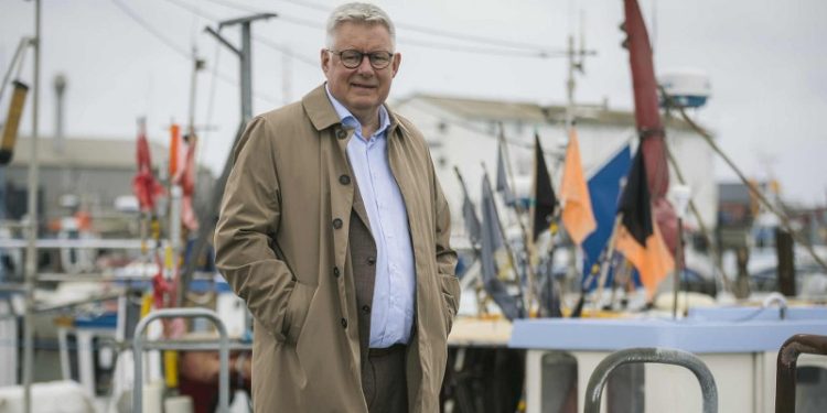 Borgmester Søren Smalbro (V) på Hirtshals Havn. Foto: Privat.