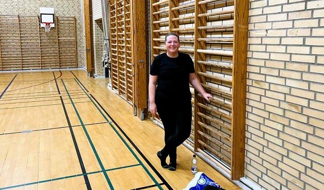 Tina Stilling Olesen under en lektion hos Vendsyssel Fritid For Alle. Foto: Hanne Skipper.