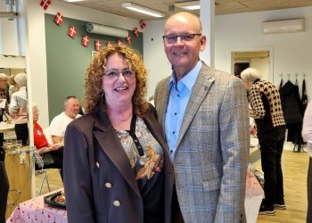 På billedet Dorthe Grøn Pedersen og Jens Rasmussen, Frisør Krøltoppen. Foto: Jesper Kjærgaard