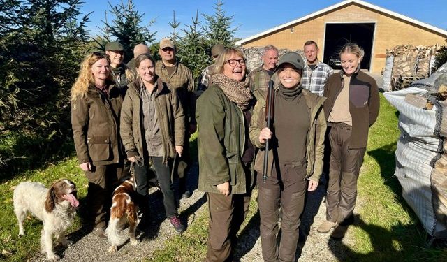 Forrest ses Birgitte Pedersen og Stefanie Lynge Eriksen fra HjulmandKaptain. Længst til venstre ses det nyvalgte byrådsmedlem Betina D. Jensen (V), som til daglig er afdelingsdirektør hos Nordea i Hjørring. Foto: Privat.