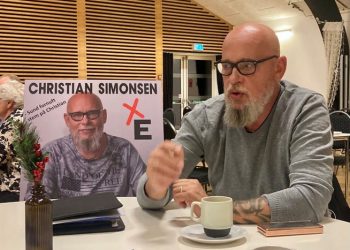 Christian Simonsen til valgmøde i Sæsing. Foto: Privat.