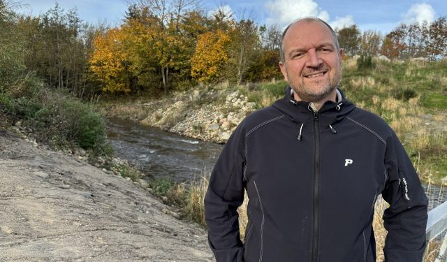 Christian Engen ved Uggerby Å. Foto: Privat.