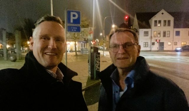 Claus Mørkbak Højrup og Michael Engbjerg fra Venstre. Foto: Privat.