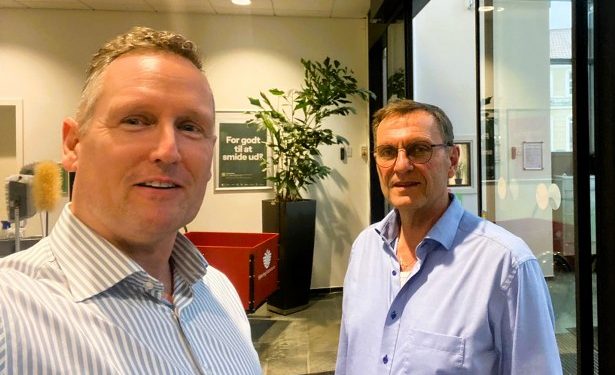 Claus Mørkbak Højrup fra Venstre ses her sammen med partifællen Michael Engbjerg. Foto: Privat.