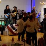 Godt gang i dansegulvet til BNO julefrokost. Foto: Peter Engbjerg