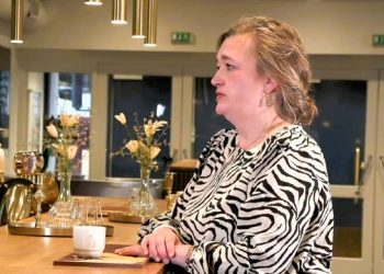 Spidskandidat Ellen Raunsmed fra Socialistisk Folkeparti. Foto: Screenshot.