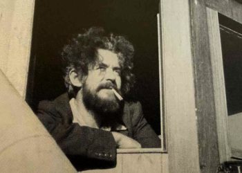 Harald ville hverken klippes eller barberes, før Danmark var frit. Her ses han ved hjemkomsten fra England ombord på J. N. Fibiger. (Susanne Fibiger).