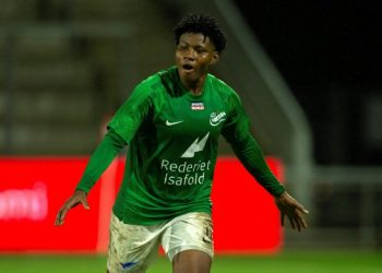 Joy Omewa scorede sit  Aliga-mål nummer 11 i denne sæson, da hun reducerede til 1-1. Desværre ikke nok til at sikre point til Fortuna. Arkivfoto: Jess Madsen.