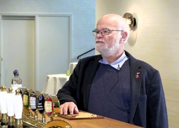 Spidskandidat Frode Larsen fra Dansk Folkeparti i snak med Henrik Ledet fra Skaga FM. Hele samtalen kan ses herunder.