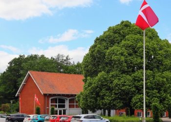 Tolne Efterskole slår dørene op for den traditionelle Kunst- og Hobbymesse.