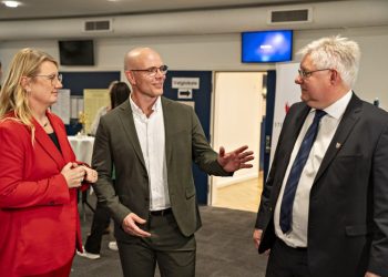 Borgmesterkandidaterne Mai-Britt Beith (S), Per Møller (C) og Søren Smalbro (V). Foto: Hans Ravn.