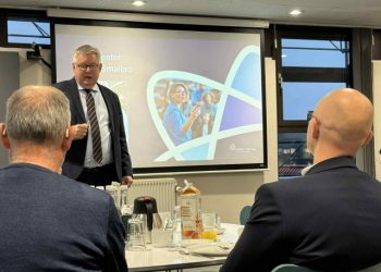 Borgmester Søren Smalbro deltog i morgenmødet hos Erhverv Hjørring.