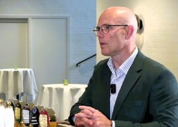 Borgmesterkandidat Per Møller fra Det Konservativ Folkeparti i snak med Henrik Ledet fra Skaga FM. Hele samtalen kan ses herunder.