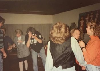 Billedet er af mig som 16 år gammel, hvor jeg igennem ungdomsklubben havde fundet et nyt fælleskab i fotografi som tiltrak mig på andre måder end de andre gode fritidsinteresser jeg dyrkede som tennis og fodbold. Foto: Privat.