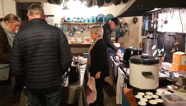 Liv og glade dage i det gamle køkken på Børglum Kloster. Privatfoto