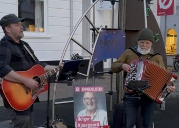 Den gode stemning blev løftet yderligere af Enhedslistens gademusikanter. Privatfoto