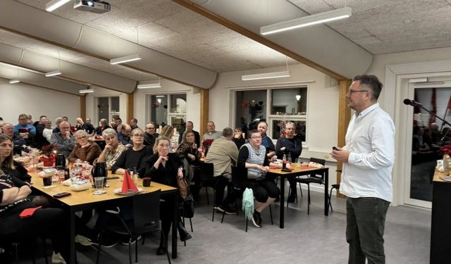 Thomas Klimek holdt foredrag ved julefrokost for tillidsvalgte i Hjørring. Foto: 3F Skagerak.