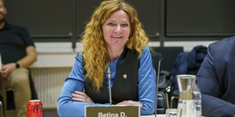 ByrådsmødeBetina D. Jensen er nyvalgt byrådsmeldem for Venstre i Hjørring Kommune. Foto: Hans Ravn.