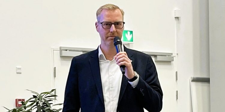 Havnedirektøren havde god grund til stolthed. Foto: Niels Chr. Jakobsen.