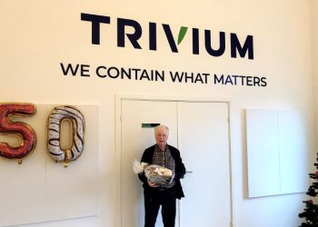 Elektriker Leo Andreasen hyldes for 50-års jubilæum. Privatfoto