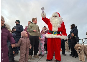 Julemanden på toppen af Trappen. Tjek lige hans bælte. Foto: Lions.