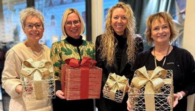 Gitte Stiller fra Byens Optik i Strømgade, Butikschef hos Spar Dame i Østergade Rebecca Jacobsen, Christina Østergaard fra Zjoos, og Butikschef hos Matas på Springvandspladsen Susanne Hjelm Gjelstrup glæder sig til at tage godt imod gæsterne. Privatfoto