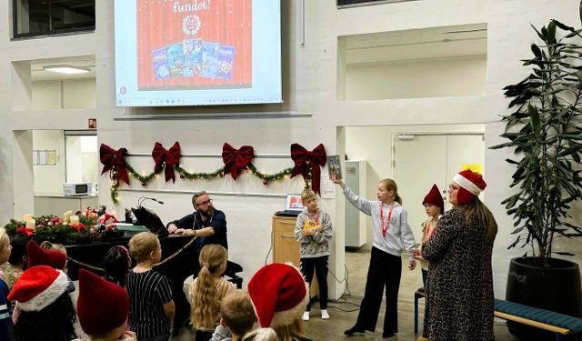 Orlaprisens lokale rangliste blev forleden offentliggjort til morgensang på Bindslev Skole. Foto: Niels Skipper.