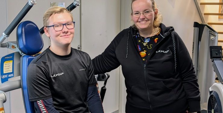 Træner Andreas Sørensen og centerleder Rebecca Mølholt glæder sig til at byde alle velkommen til jubilæumsfest.