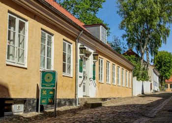 Vendsyssel Historiske Museum er en stor arbejdsplads med cirka 35 ansatte fra mange forskellige faggrupper. Derudover har museet cirka 200 frivillige, som er knyttet til de forskellige afdelinger og besøgssteder. Pressefoto
