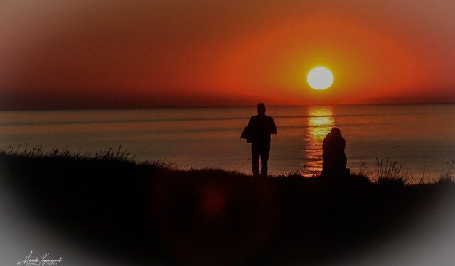 Vi har nogle fantastiske solnedgange i Hirtshals, noterer fotografen sandt nok om dette billede. Foto: Henrik Woodpek.