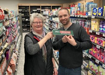 Annette og Dennis ved åbningen af Min Købmand i Lendum for snart to år siden. Arkivfoto: Palle W. Nielsen
